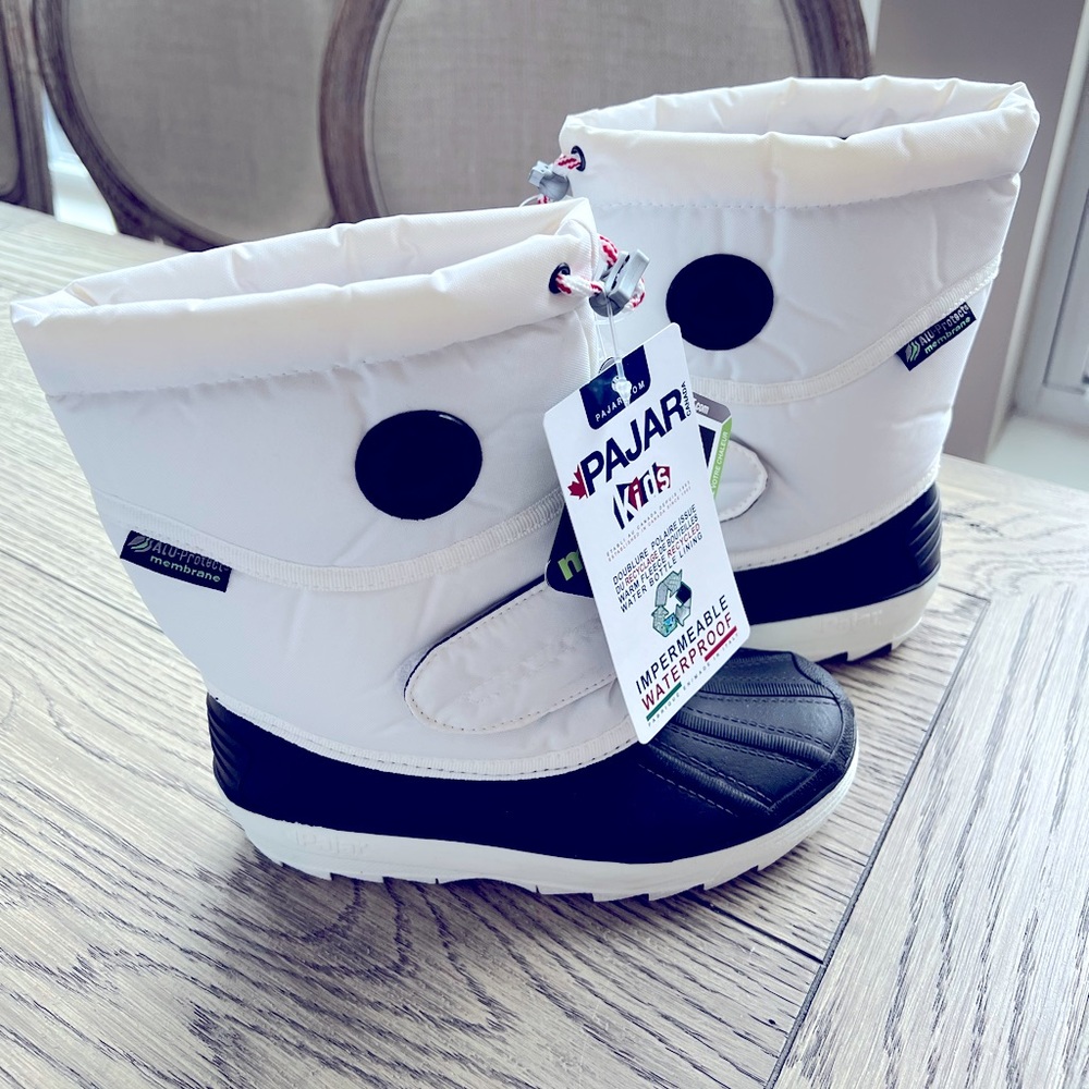 Pajar Kids White and Black Snow Boots